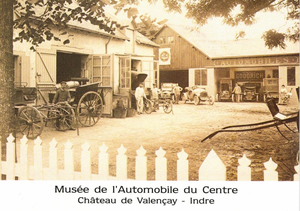 Ancien garage à Vatan